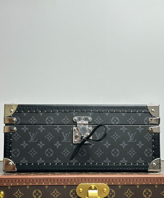 Louis Vuitton Coffret Accessoires M44127 Black